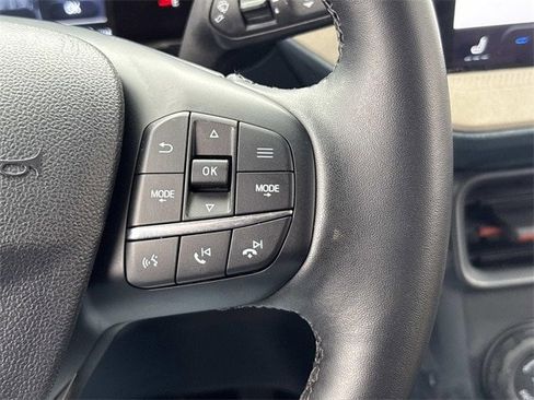 Certified 2025 Ford Maverick Lariat w/ 4K Tow Package image 28