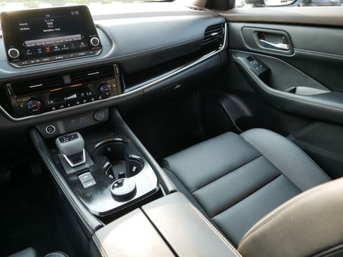 Certified 2023 Nissan Rogue SL AWD/4WD image 11