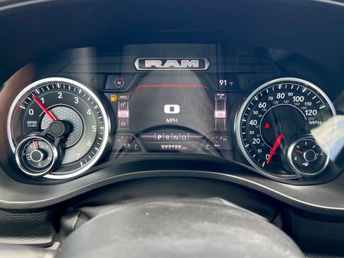 Used 2023 RAM 1500 Big Horn AWD/4WD image 14