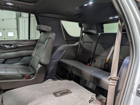 Used 2023 GMC Yukon Denali w/ Advanced Technology Package image 17