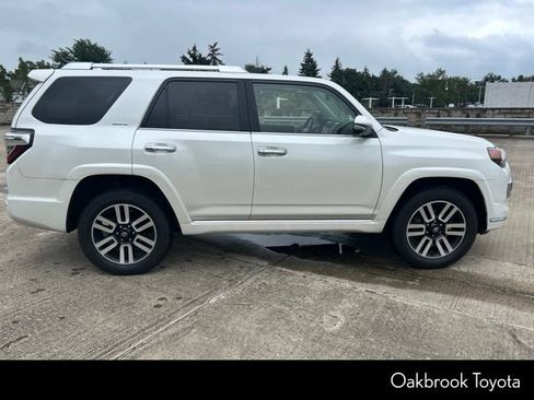 Used 2022 Toyota 4Runner Limited AWD/4WD image 6