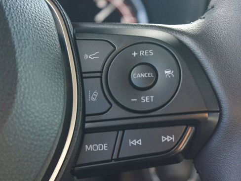 Used 2025 Toyota RAV4 XLE Premium image 11