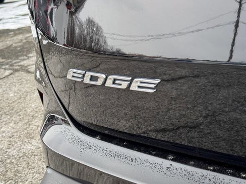 Used 2020 Ford Edge SEL w/ Convenience Package image 14