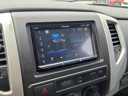 Used 2013 Toyota Tacoma 4x4 Access Cab V6 w/ TRD Sport Pkg image 25