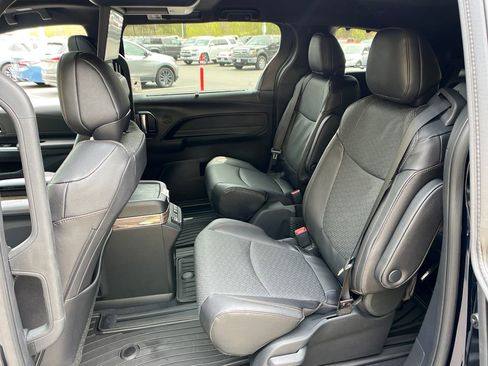 New 2026 Toyota Sienna Platinum AWD/4WD image 23
