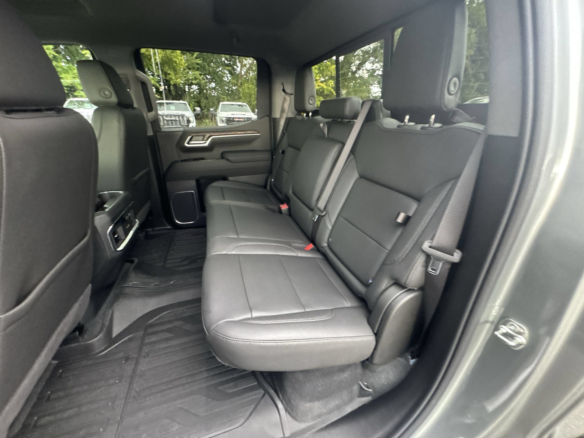 New 2026 GMC Sierra 1500 SLT w/ SLT Premium Plus Package AWD/4WD image 24