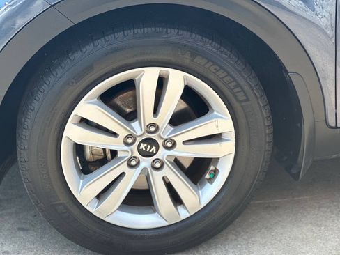 Used 2017 Kia Sportage LX w/ LX Popular Package FWD image 7