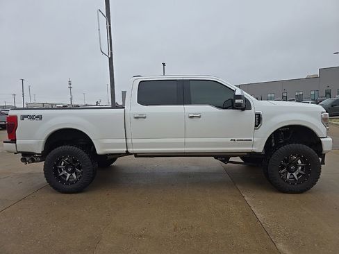 Used 2020 Ford F250 Platinum w/ FX4 Off-Road Package image 3