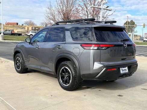 Used 2025 Nissan Pathfinder Rock Creek image 8