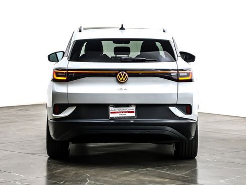 Used 2023 Volkswagen ID.4 Pro S image 5