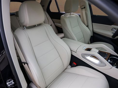 Used 2026 Mercedes-Benz GLE 450 4MATIC image 31