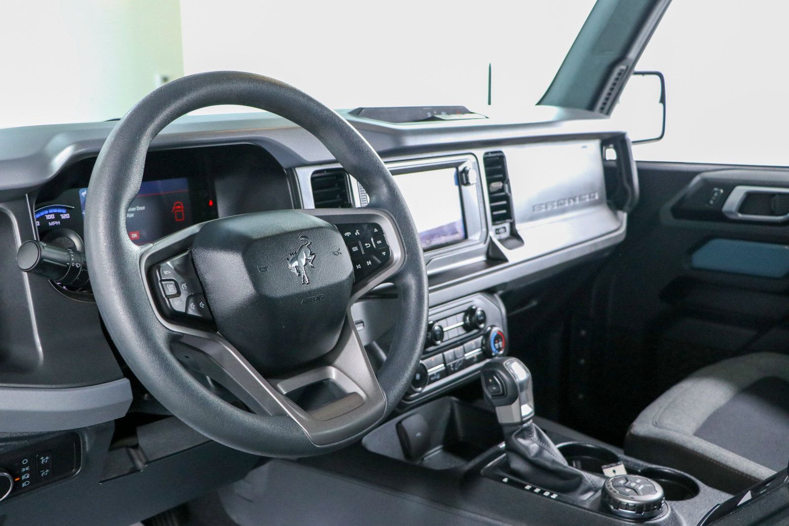 Used 2022 Ford Bronco 2-Door AWD/4WD image 23