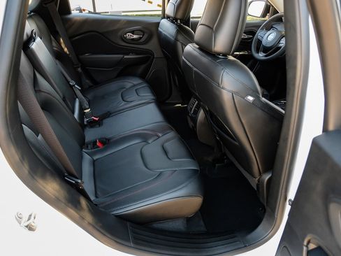 Used 2022 Jeep Cherokee Trailhawk w/ Premium Leather Package image 50