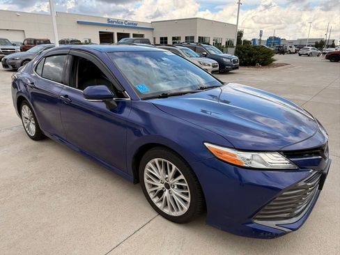 Used 2018 Toyota Camry XLE w/ Protection Package (Q2) FWD image 7