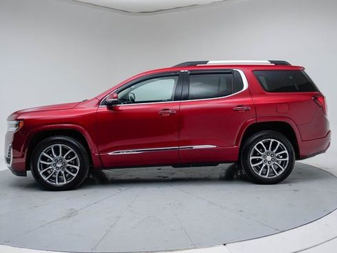 Used 2023 GMC Acadia Denali w/ Denali Technology Package image 2