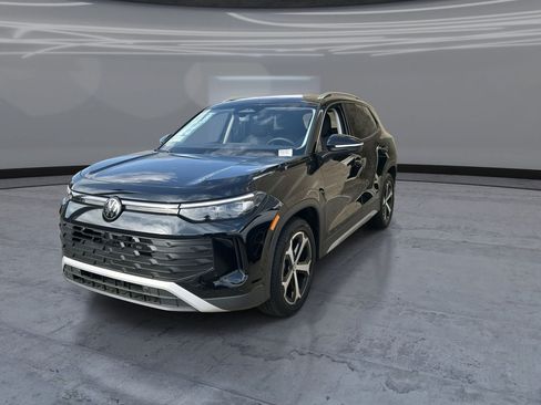 New 2026 Volkswagen Tiguan SE FWD image 3