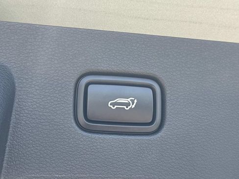 Used 2025 Kia Sportage X-Pro AWD/4WD image 7