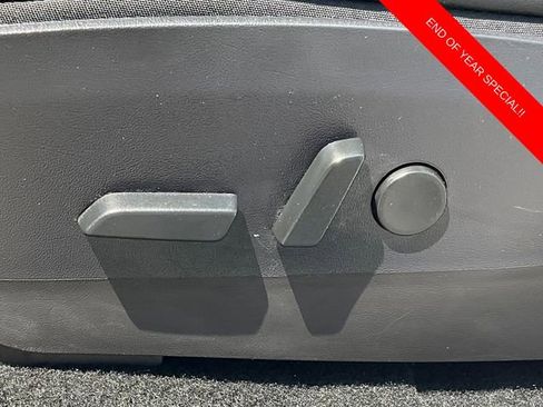 Used 2020 Tesla Model Y Long Range image 13