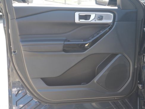 Certified 2024 Ford Explorer Platinum AWD/4WD image 38