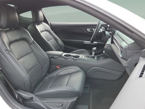 Used 2024 Ford Mustang GT Premium image 16