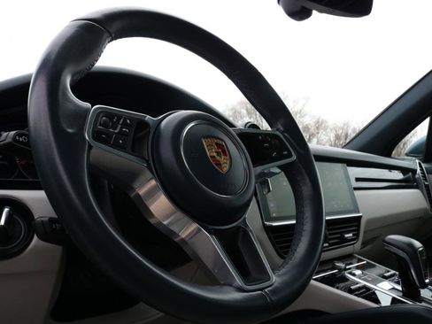 Used 2019 Porsche Cayenne image 29