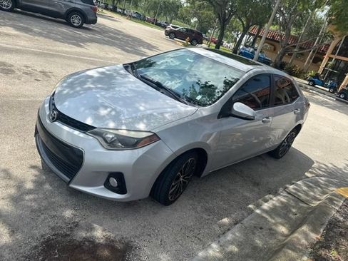 Used 2014 Toyota Corolla S FWD image 1
