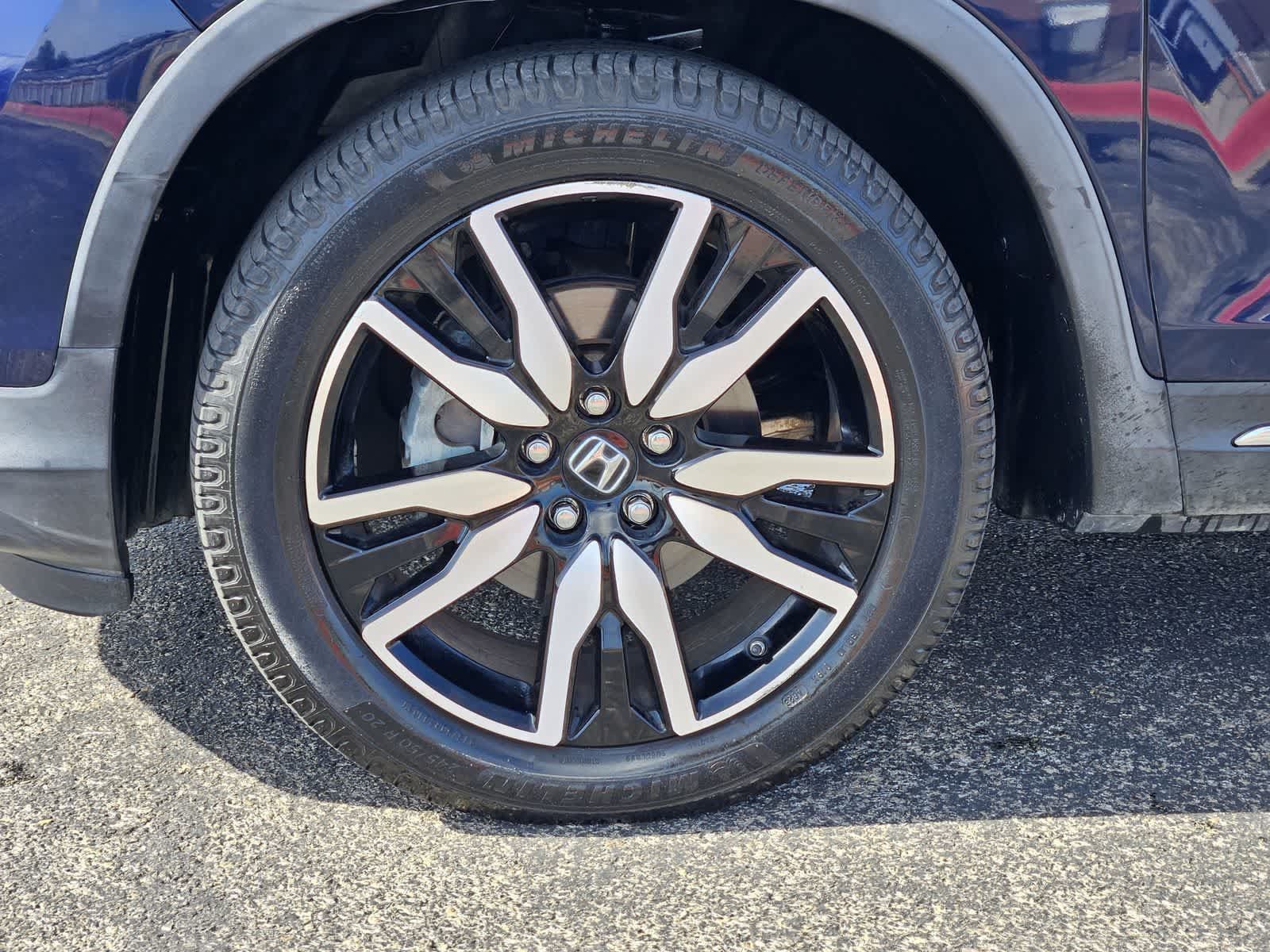 Used 2021 Honda Pilot Touring image 9