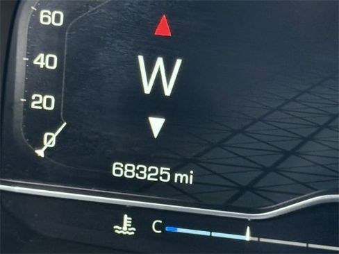 Used 2023 GMC Yukon Denali image 17