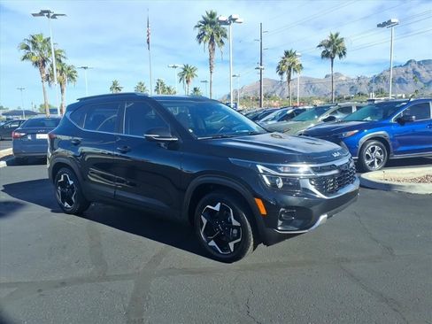 Used 2024 Kia Seltos EX image 30