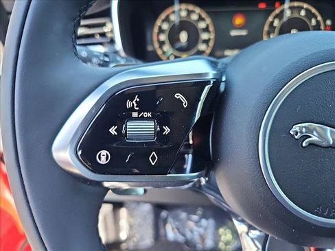 New 2026 Jaguar F-PACE R-Dynamic S AWD/4WD image 11