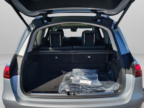 New 2026 Mercedes-Benz GLS 450 4MATIC image 33