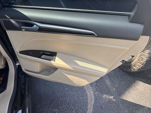 Used 2016 Ford Fusion SE w/ Equipment Group 202A FWD image 34