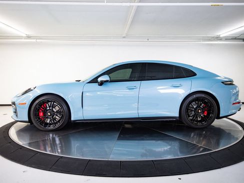 Certified 2026 Porsche Panamera GTS AWD/4WD image 2