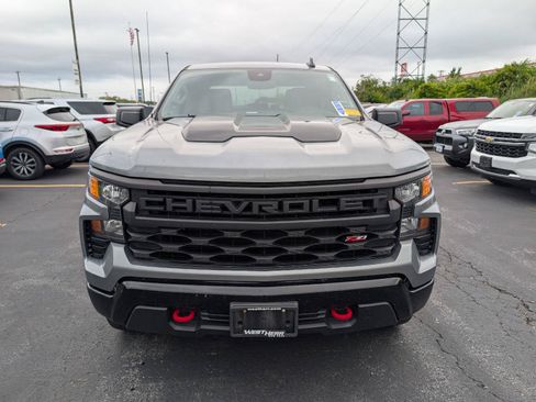 Used 2023 Chevrolet Silverado 1500 Custom Trail Boss AWD/4WD image 2
