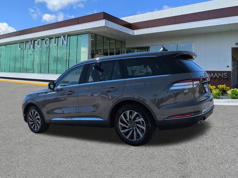 Used 2026 Lincoln Aviator 2WD image 7
