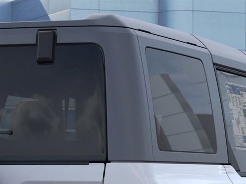 New 2025 Ford Bronco 4-Door image 25