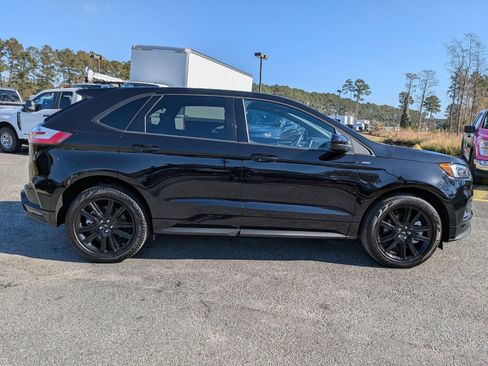 Certified 2024 Ford Edge ST-Line image 3