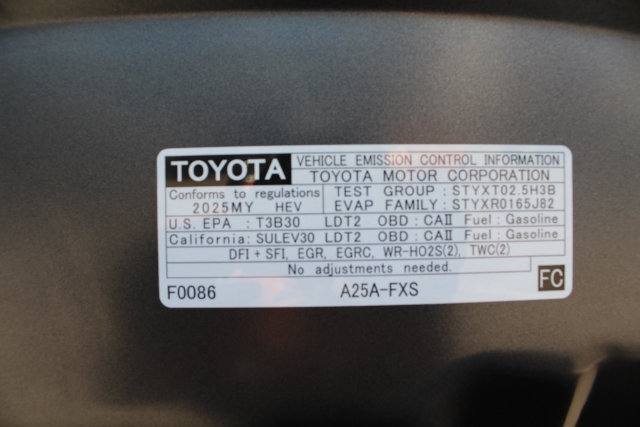 Certified 2025 Toyota RAV4 XLE AWD/4WD image 60