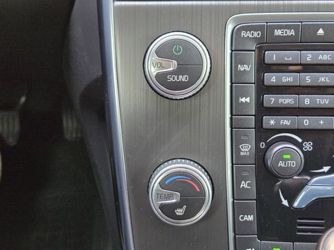 Used 2016 Volvo V60 T5 Premier image 29