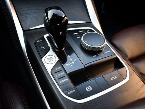 Used 2022 BMW M440i Convertible image 38