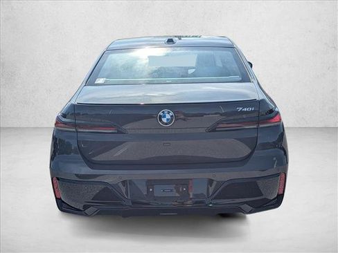 New 2026 BMW 740i image 7