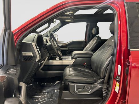 Used 2015 Ford F150 Platinum w/ Equipment Group 701A Luxury AWD/4WD image 11