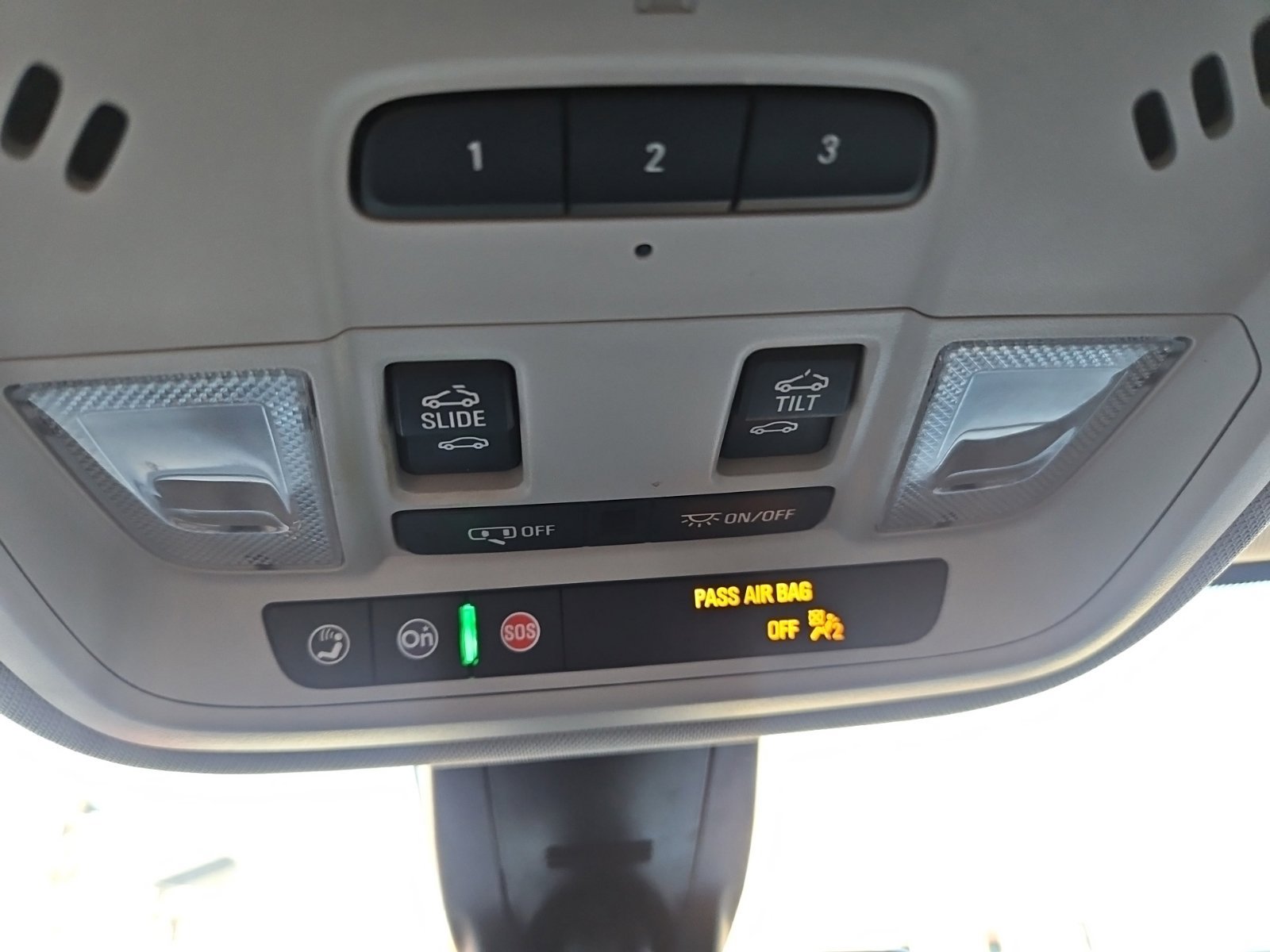 Used 2021 Chevrolet Traverse LT w/ LT Premium Package FWD image 39