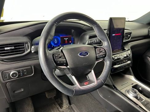 Used 2022 Ford Explorer ST w/ Equipment Group 401A image 8