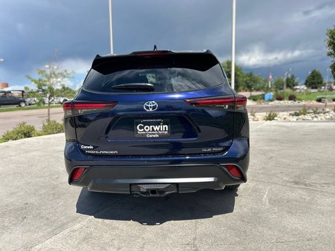 Used 2026 Toyota Highlander Limited AWD/4WD image 6