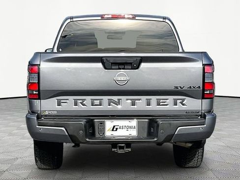 Used 2023 Nissan Frontier SV w/ Midnight Edition Package AWD/4WD image 6