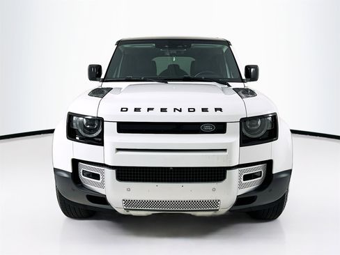 Used 2021 Land Rover Defender 110 S image 2