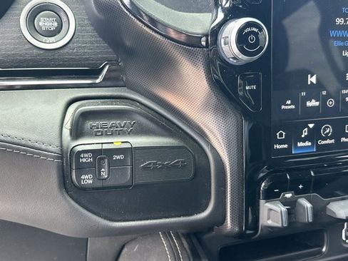 Certified 2022 RAM 2500 Limited w/ Body Color Bumper Group AWD/4WD image 32