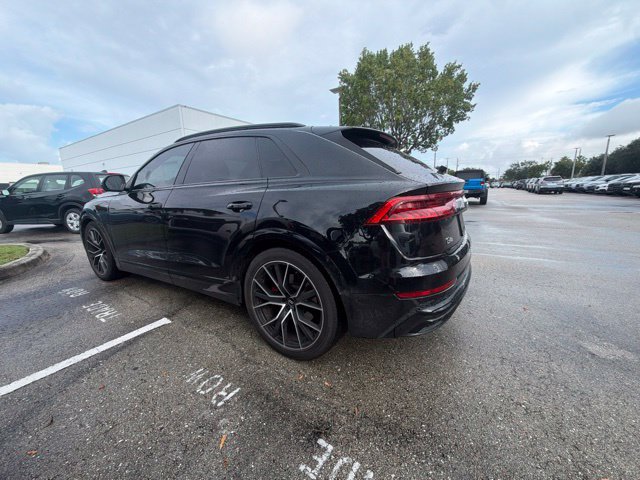Used 2020 Audi Q8 Prestige w/ Prestige Package AWD/4WD image 2