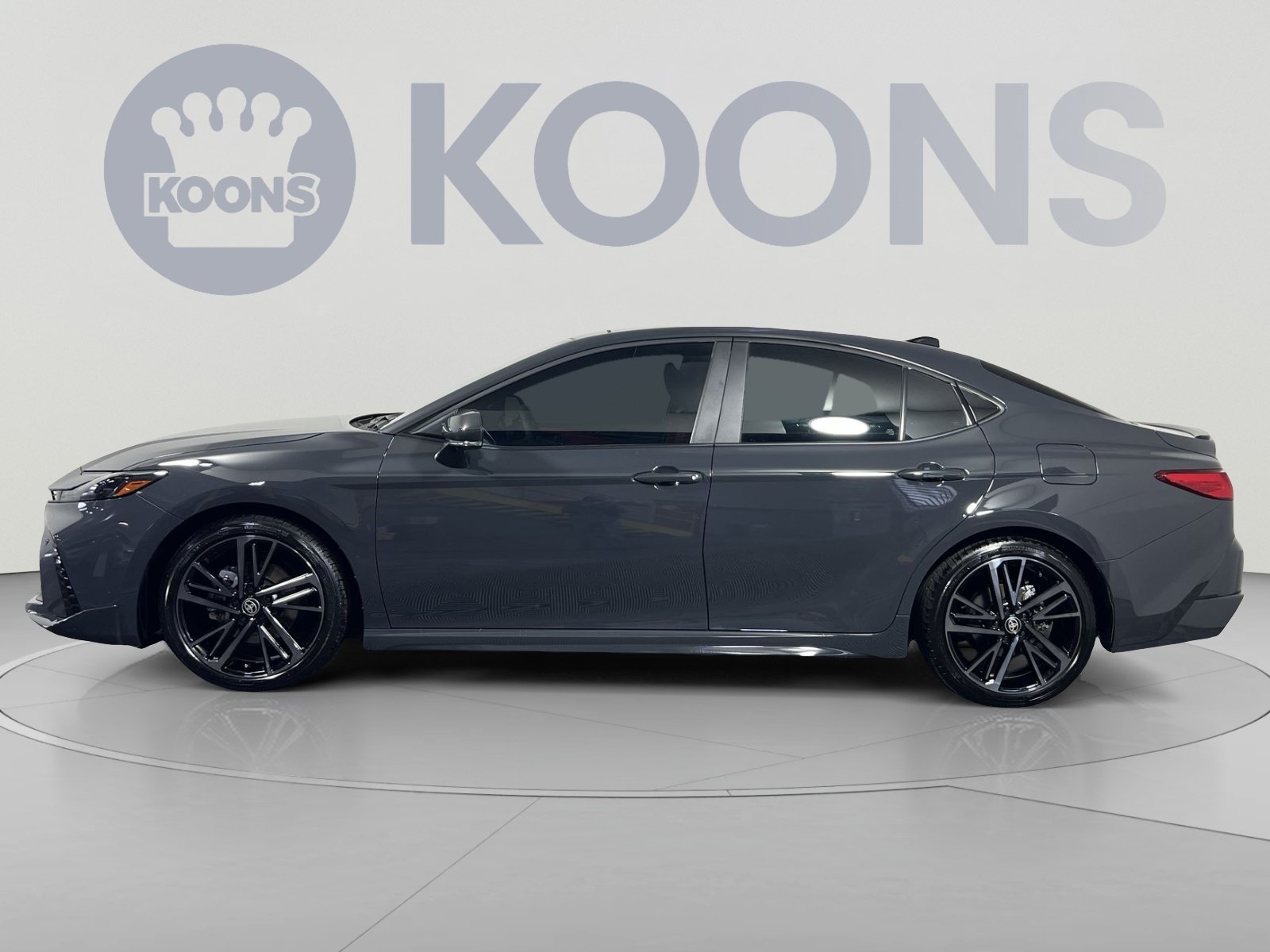 Used 2026 Toyota Camry XSE w/ Premium Plus Package FWD image 2